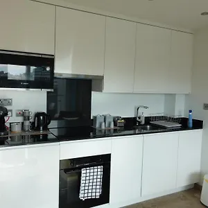 https://luxury-1-bed-1-bath-with-rooftop-heated-pools.es-andalucia.com