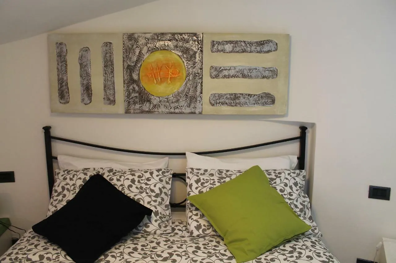 Guardando Le Stelle Apartment Vernazza 0*,  Italy